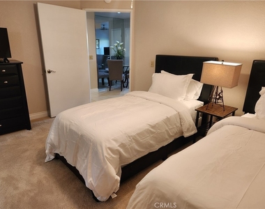 41786 Woodhaven Drive W - Photo Thumbnail 16