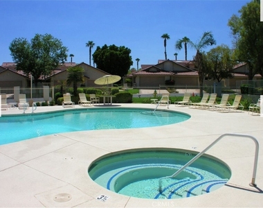 41786 Woodhaven Drive W - Photo Thumbnail 3