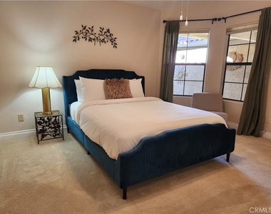 41786 Woodhaven Drive W - Photo Thumbnail 6