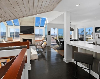 328 Shomaker Ct. - Photo Thumbnail 9