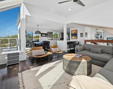 328 Shomaker Ct. - Photo Thumbnail 2