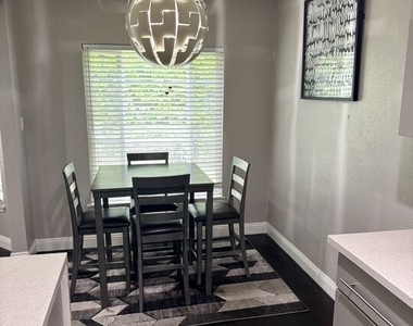 50 Elm Avenue - Photo Thumbnail 21