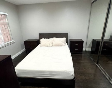 50 Elm Avenue - Photo Thumbnail 26