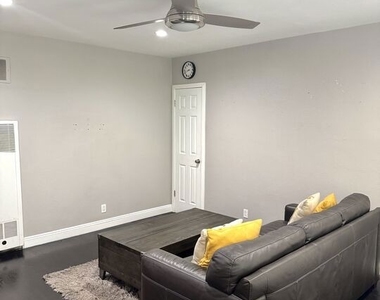 50 Elm Avenue - Photo Thumbnail 15