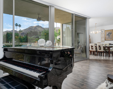 477 Desert Lakes Drive - Photo Thumbnail 6