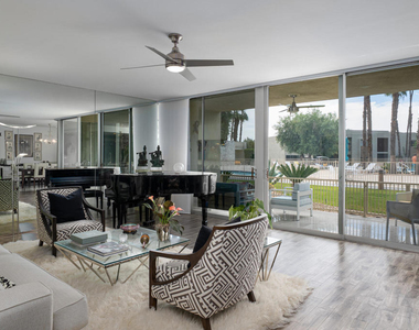 477 Desert Lakes Drive - Photo Thumbnail 2