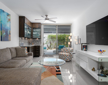 477 Desert Lakes Drive - Photo Thumbnail 13
