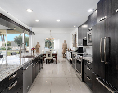 477 Desert Lakes Drive - Photo Thumbnail 11