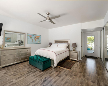 477 Desert Lakes Drive - Photo Thumbnail 22