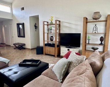 430 Sierra Madre S - Photo Thumbnail 8