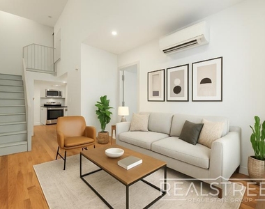 1439 Lincoln Place - Photo Thumbnail 3