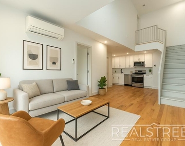 1439 Lincoln Place - Photo Thumbnail 1