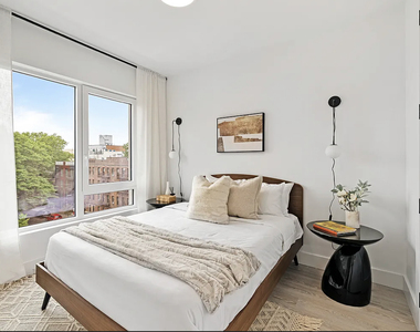 706 East 32nd Street - Photo Thumbnail 1