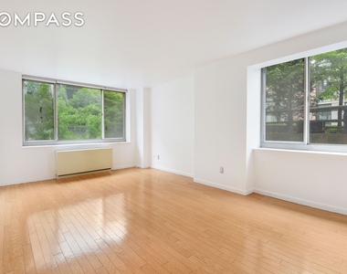 520 W 23rd Street - Photo Thumbnail 1