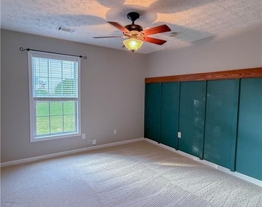 2955 Victoria Park Drive - Photo Thumbnail 22