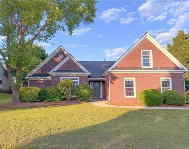 2955 Victoria Park Drive - Photo Thumbnail 0