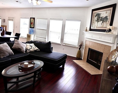 6426 Star Shadow Lane - Photo Thumbnail 32
