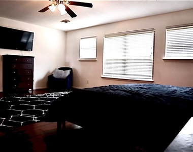 6426 Star Shadow Lane - Photo Thumbnail 24