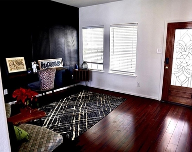 6426 Star Shadow Lane - Photo Thumbnail 4