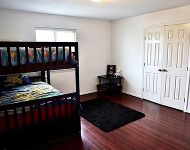 6426 Star Shadow Lane - Photo Thumbnail 18