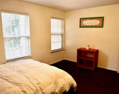 6426 Star Shadow Lane - Photo Thumbnail 12