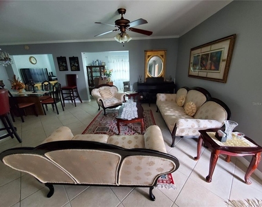 403 Finchley Court - Photo Thumbnail 5