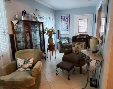 403 Finchley Court - Photo Thumbnail 13