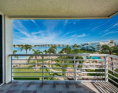 6081 Bahia Del Mar Circle - Photo Thumbnail 23