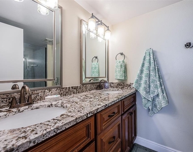 6081 Bahia Del Mar Circle - Photo Thumbnail 19