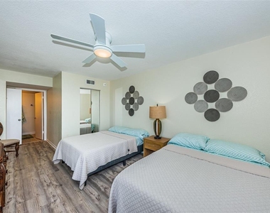 6081 Bahia Del Mar Circle - Photo Thumbnail 11