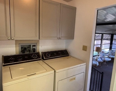 617 Webb Way - Photo Thumbnail 3