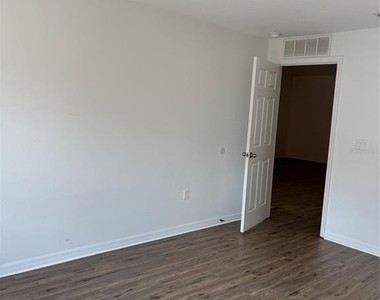 6 Wood Amber Lane - Photo Thumbnail 10