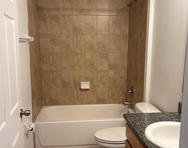 6 Wood Amber Lane - Photo Thumbnail 15