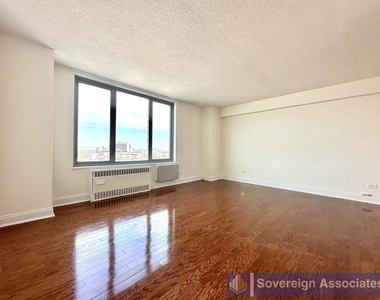 3333 Broadway - Photo Thumbnail 1