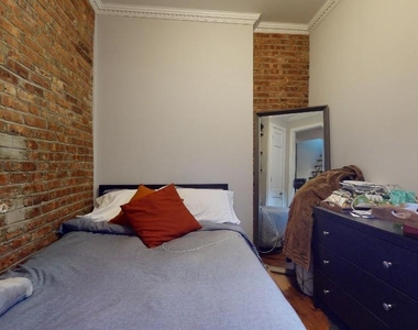 East 106th Street - Photo Thumbnail 0