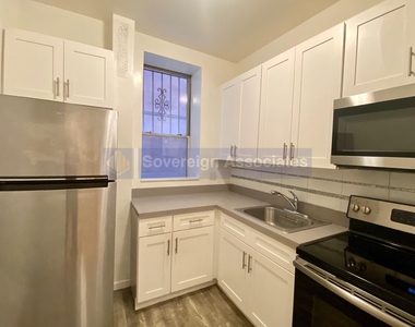 201 West 105th Street - Photo Thumbnail 6