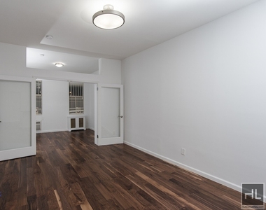 East 84th Street - Photo Thumbnail 2