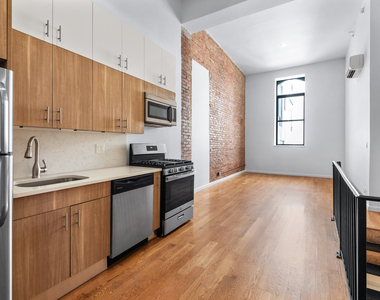 618 Bushwick Avenue - Photo Thumbnail 2