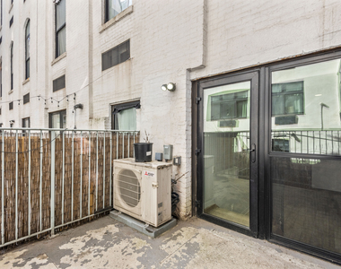 618 Bushwick Avenue - Photo Thumbnail 8
