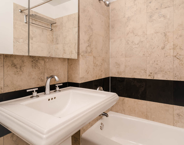 300 E. 39th St. - Photo Thumbnail 17