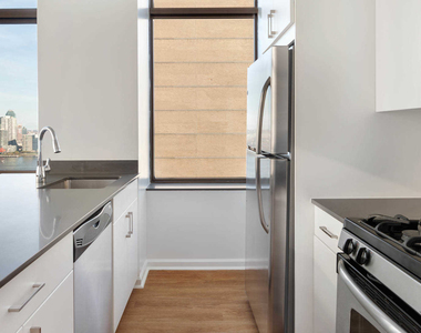 300 E. 39th St. - Photo Thumbnail 6