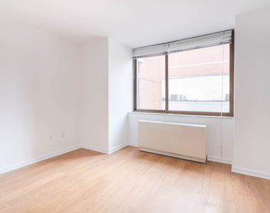 300 E. 39th St. - Photo Thumbnail 21