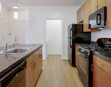 6210 Belcrest Road - Photo Thumbnail 7