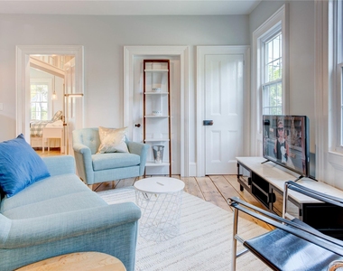 475 Youngs Avenue - Photo Thumbnail 3