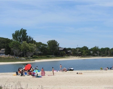 475 Youngs Avenue - Photo Thumbnail 14