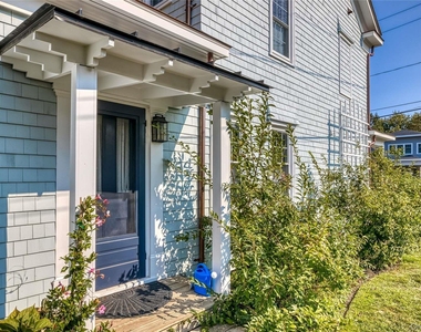 475 Youngs Avenue - Photo Thumbnail 1