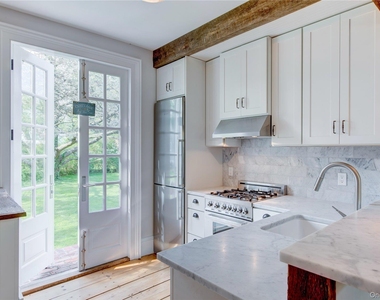 475 Youngs Avenue - Photo Thumbnail 5