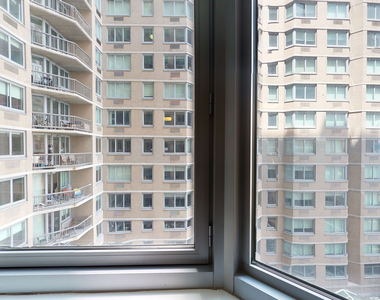 401 E 34th St - Photo Thumbnail 4
