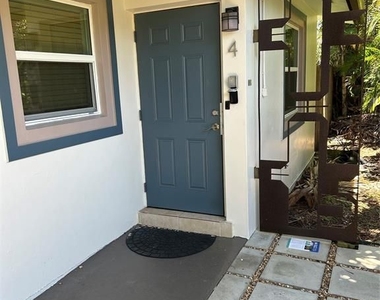 909 Ne 23rd Dr - Photo Thumbnail 4