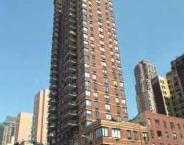 200 West 67th Street, Unit 17d - Photo Thumbnail 0